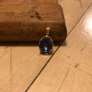 TANZANITE PENDANT FROM ARUBA JEWELRY STORE